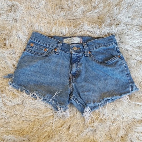 Women's Vintage Levi's 518 Cut Off Shorts Slouch Size Small - Picture 2 of 6